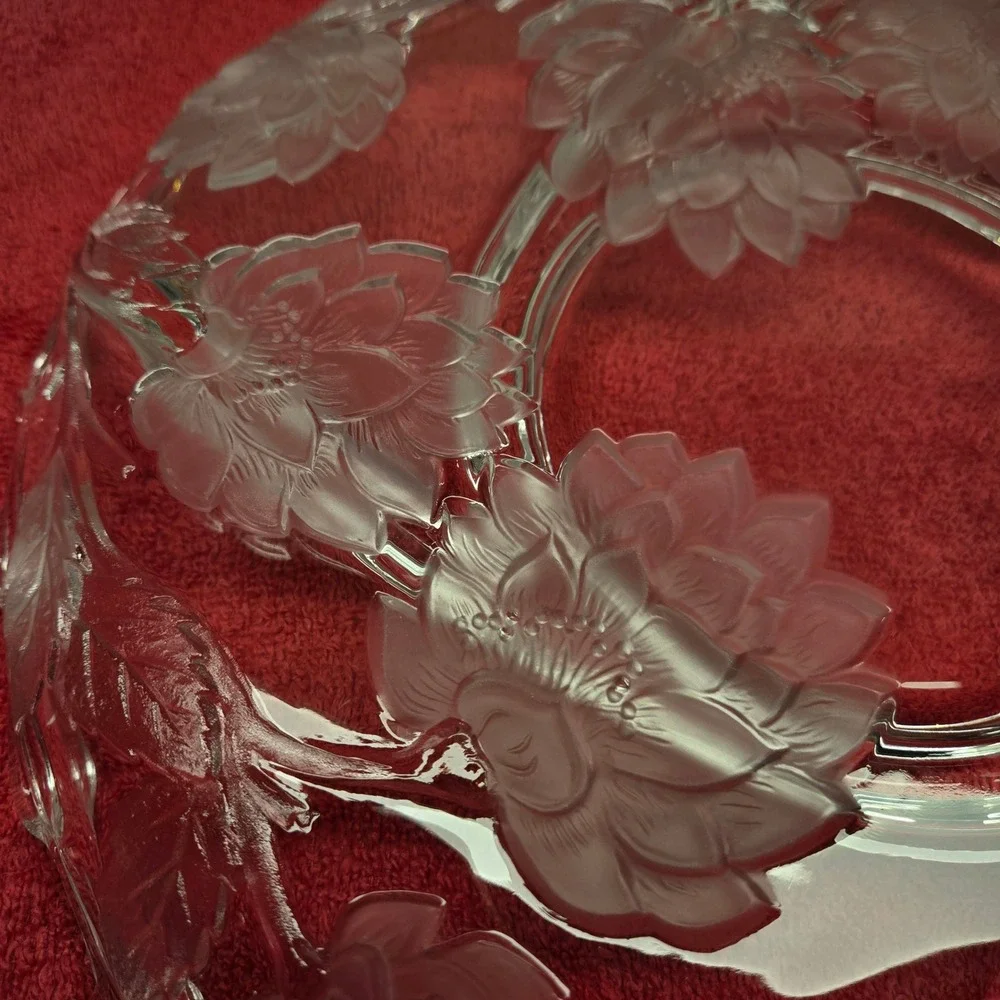 Vintage Crystal Clear Studios Divided Platter Frosted‎ Chrysanthemum, 13x13x1.75
